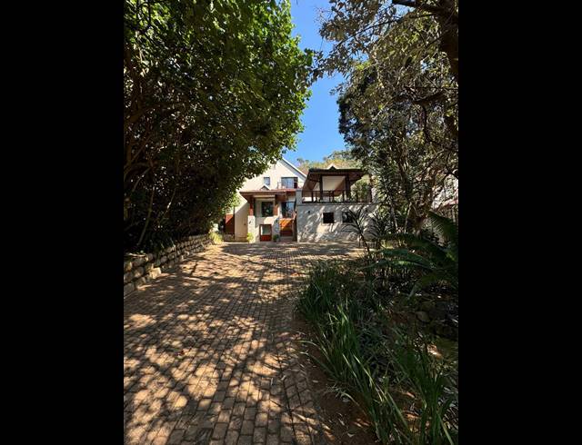 3 BEDROOM HOUSE FOR SALE IN ZIMBALI ESTATE